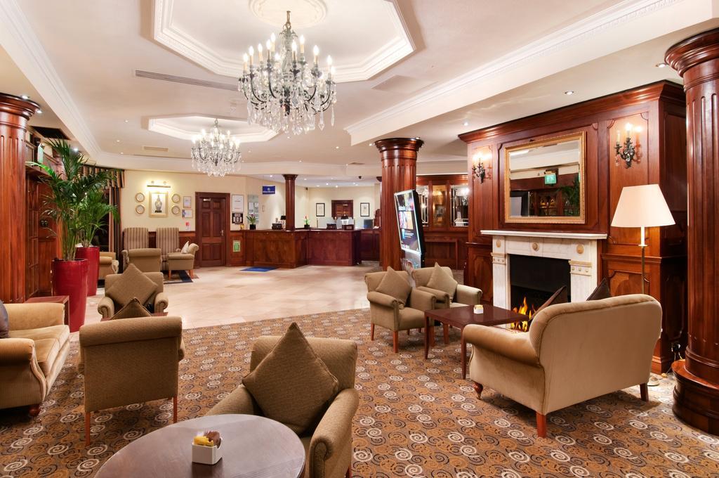 Hotel Hilton Newbury Centre Interior foto